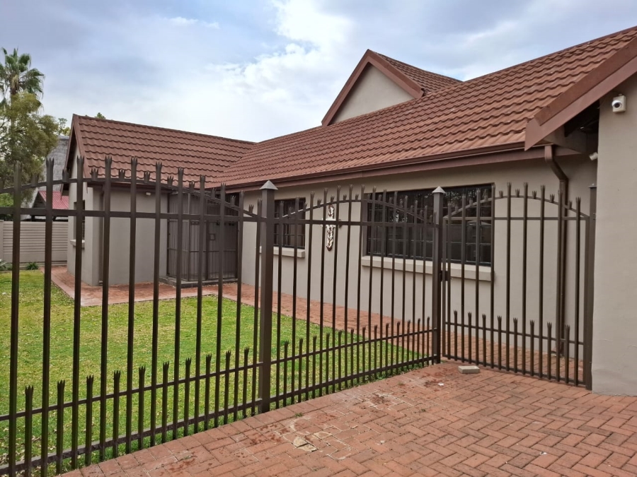 4 Bedroom Property for Sale in Park West Free State